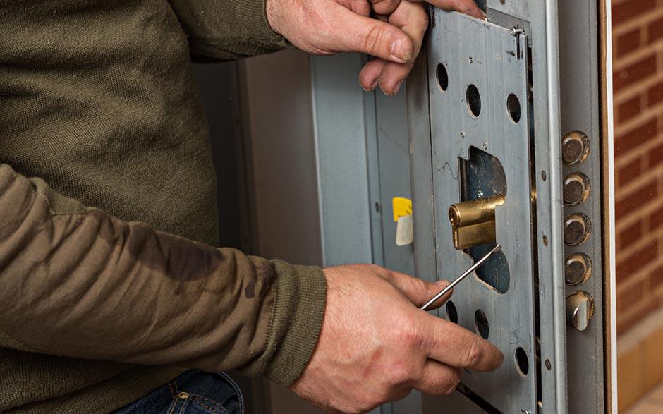 changer serrure porte Neuilly-sur-Marne